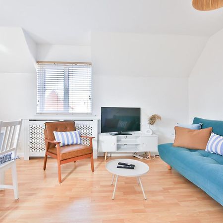 Stayright 2 Bed Beach House With Private Parking- Next To Barry Beach And Jackson Bay Zewnętrze zdjęcie