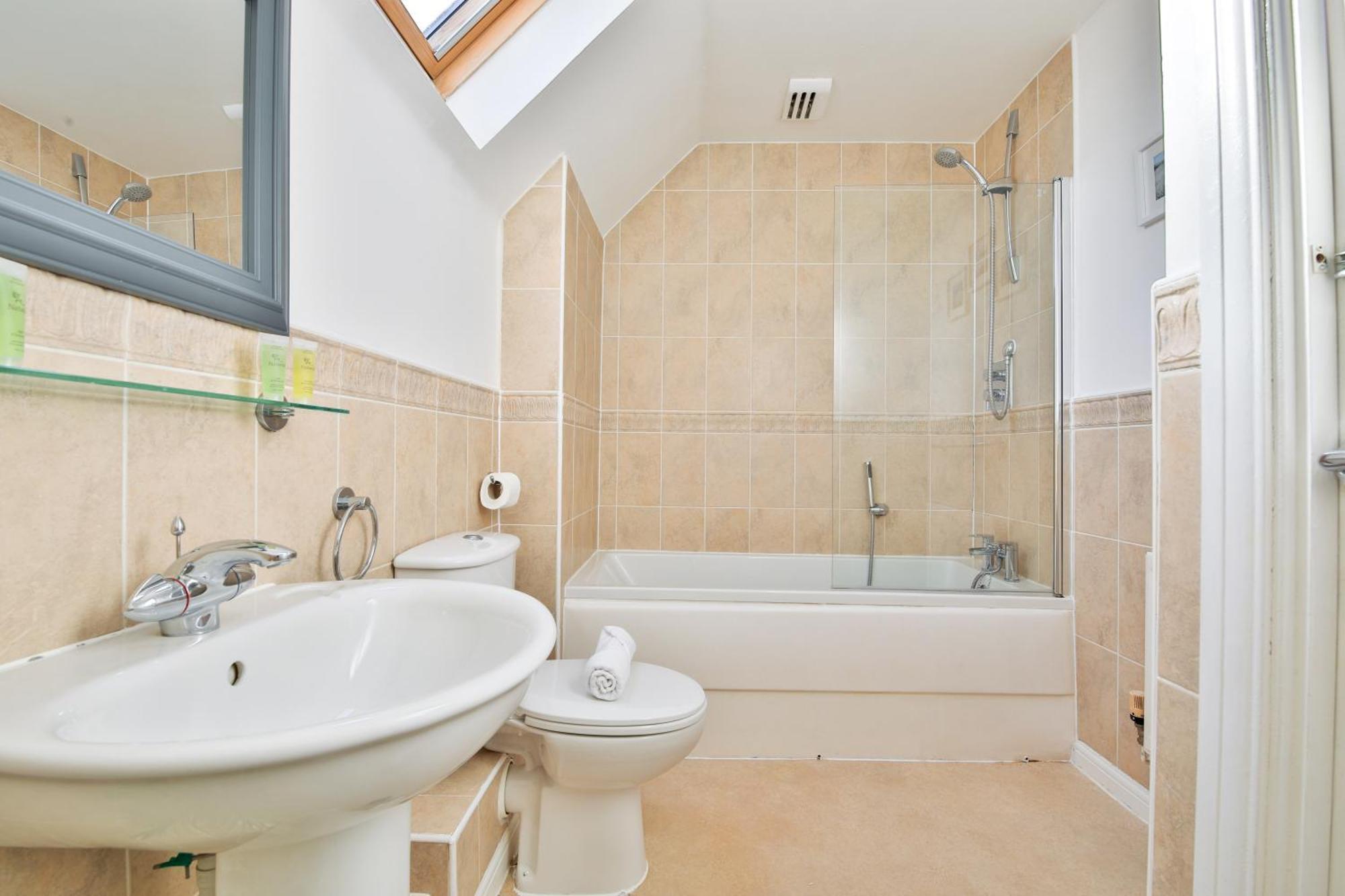 Stayright 2 Bed Beach House With Private Parking- Next To Barry Beach And Jackson Bay Zewnętrze zdjęcie