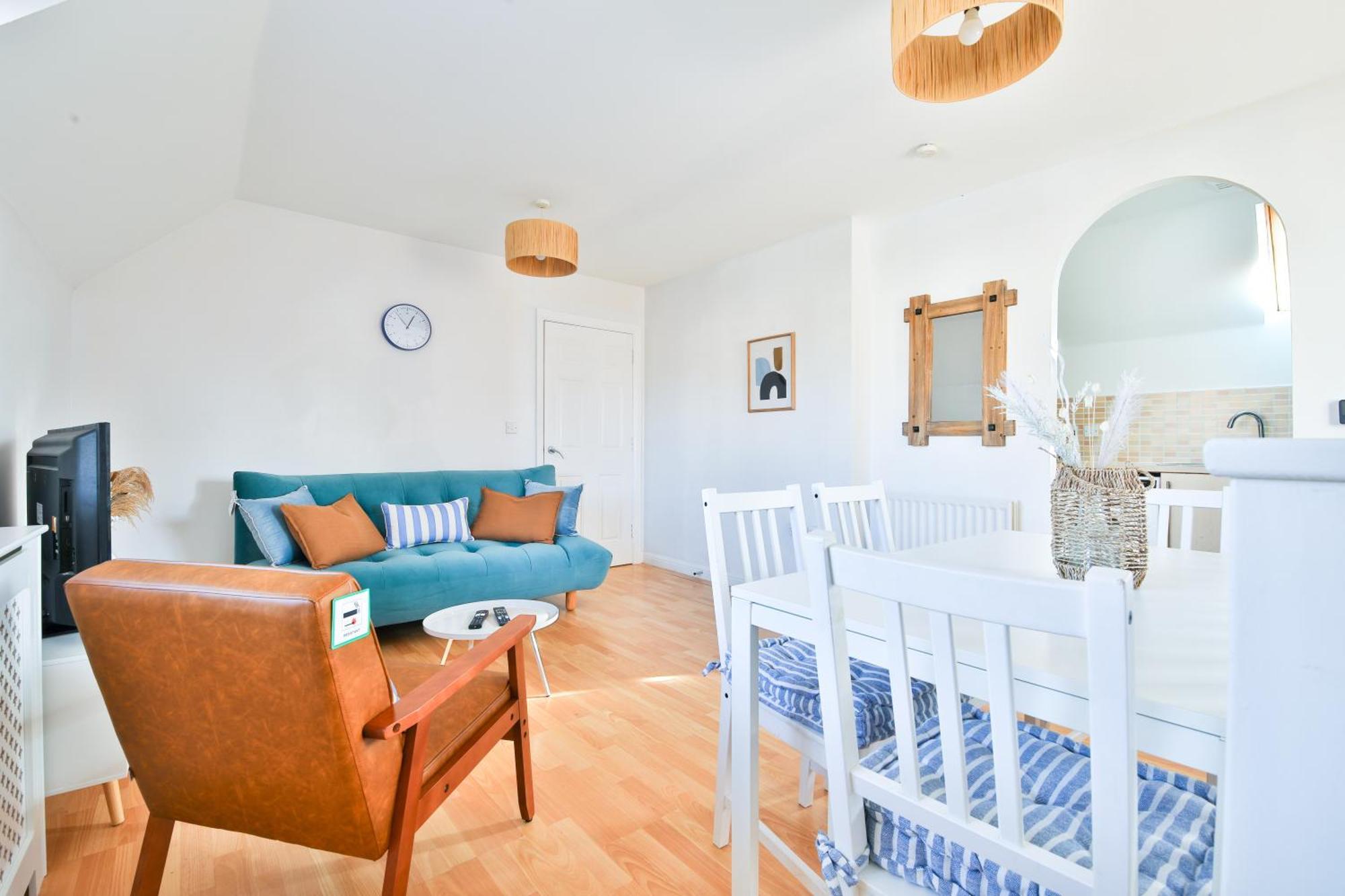 Stayright 2 Bed Beach House With Private Parking- Next To Barry Beach And Jackson Bay Zewnętrze zdjęcie