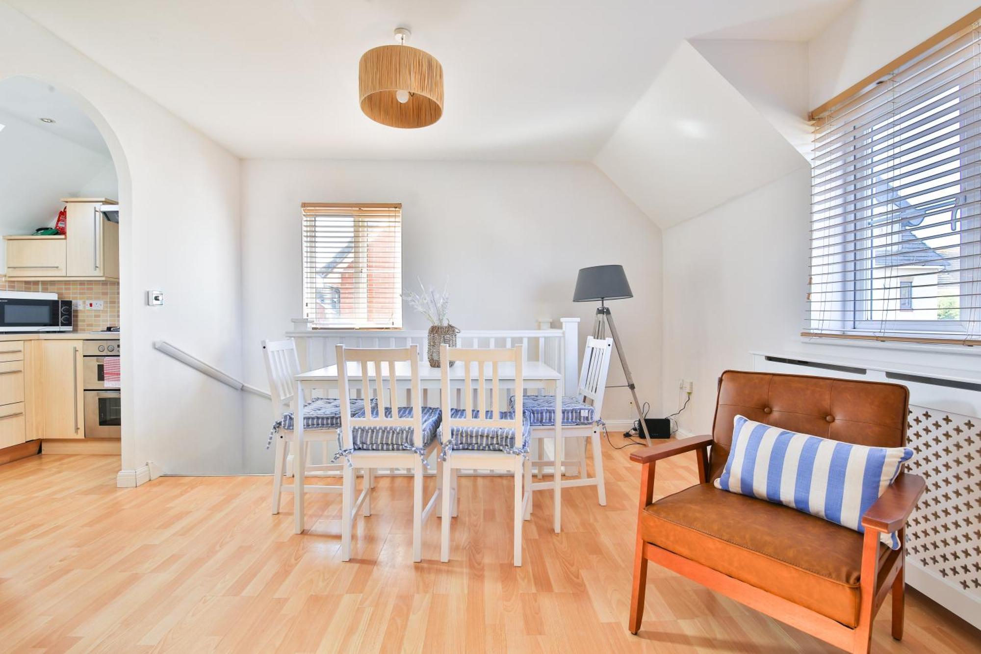 Stayright 2 Bed Beach House With Private Parking- Next To Barry Beach And Jackson Bay Zewnętrze zdjęcie